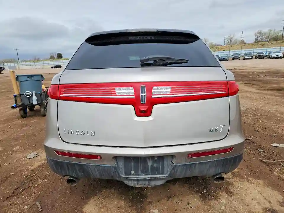 2LMHJ5AT2JBL02167 2018 LINCOLN MKT-5