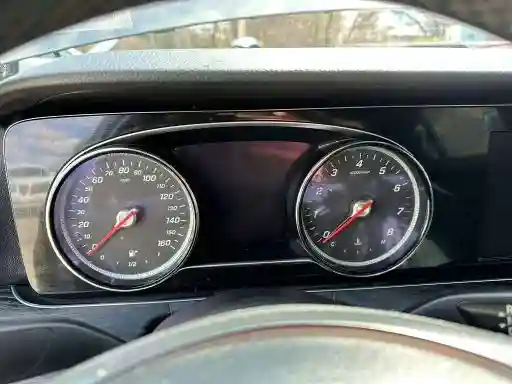 WDDZF6GB8JA360831 2018 MERCEDES-BENZ E-CLASS-5
