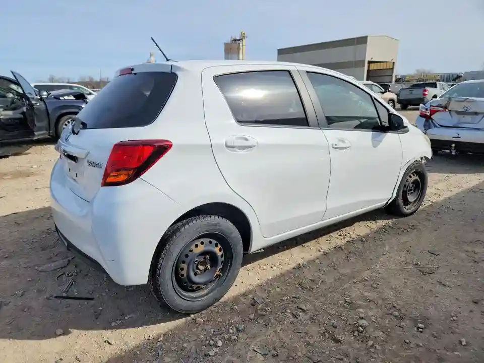 VNKKTUD30FA041850 2015 TOYOTA YARIS 5-DO-2