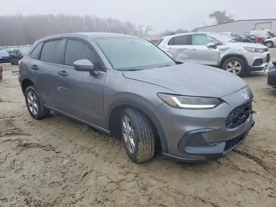3CZRZ2H3XPM704537 2023 HONDA HR-V-3