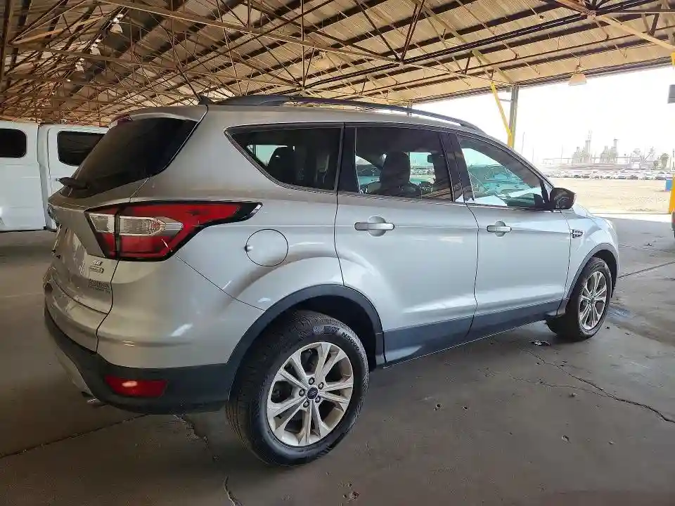 1FMCU0GD7JUA38549 2018 FORD ESCAPE-2