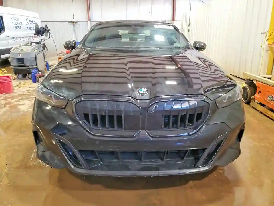 WBA63FJ05SCU12898 2025 BMW 5 SERIES-4