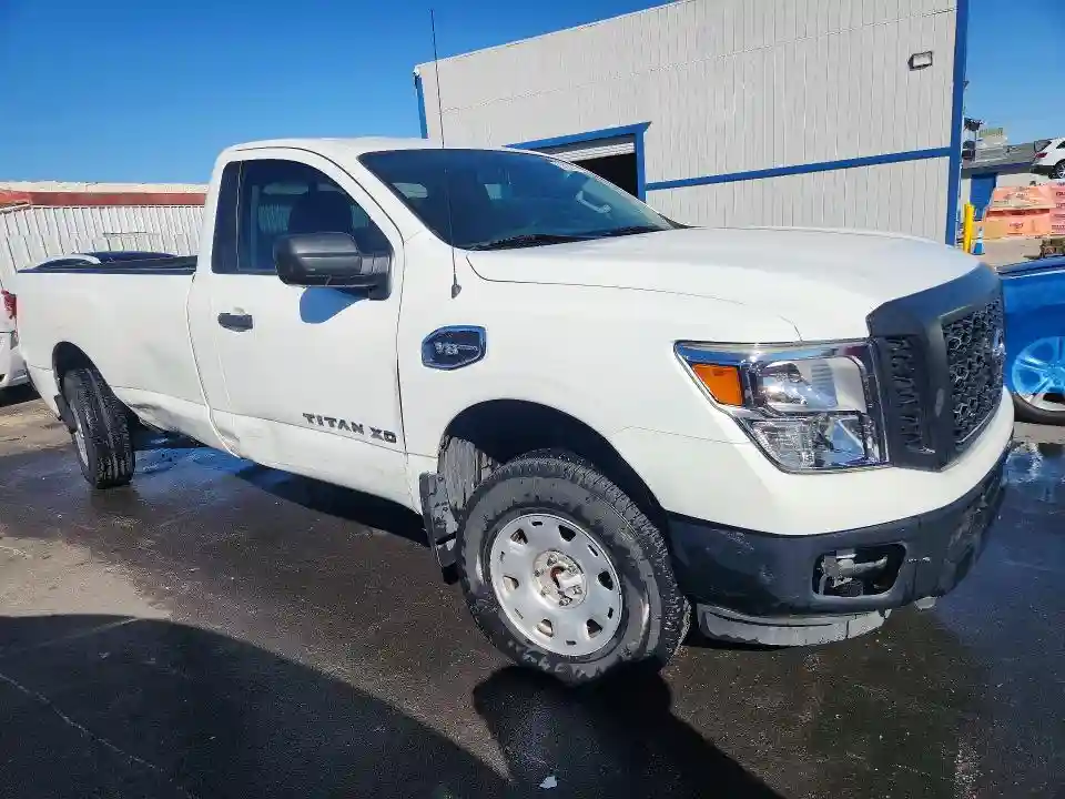 1N6AA1R96HN568533 2017 NISSAN TITAN-3