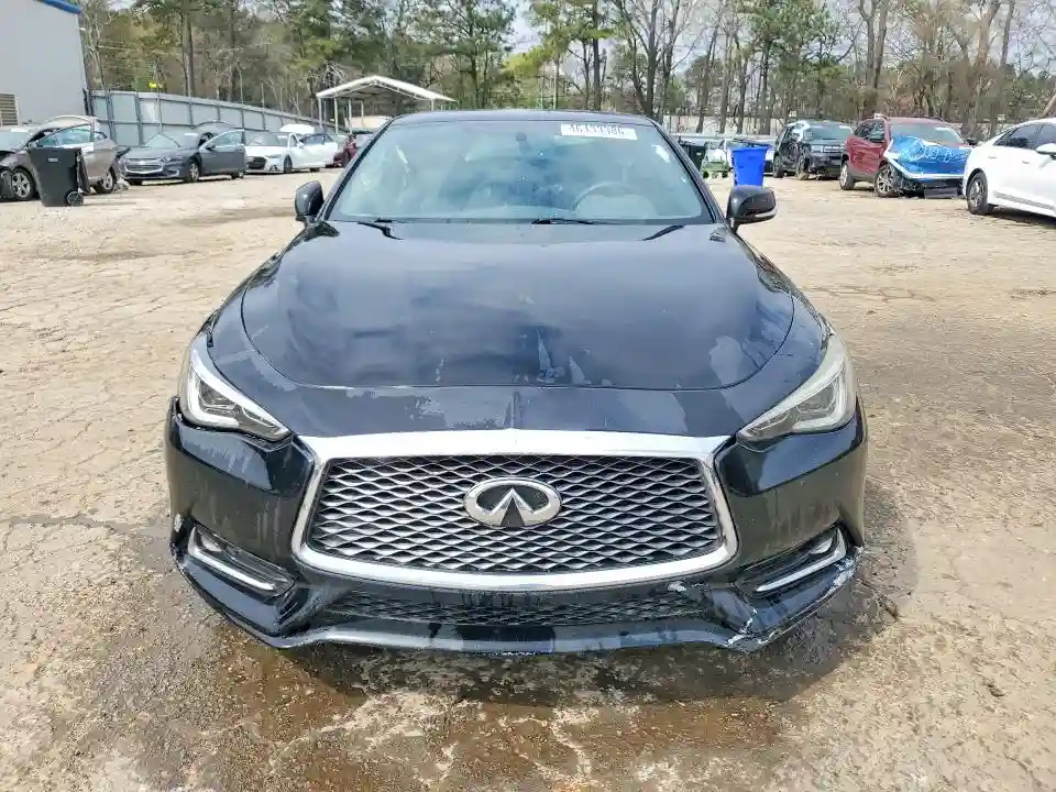 JN1EV7EL2JM391572 2018 INFINITI Q60-4
