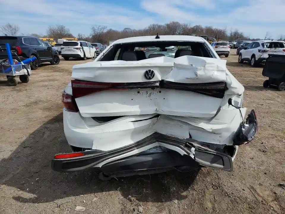 3VWBX7BU3SM068870 2025 VOLKSWAGEN JETTA-5
