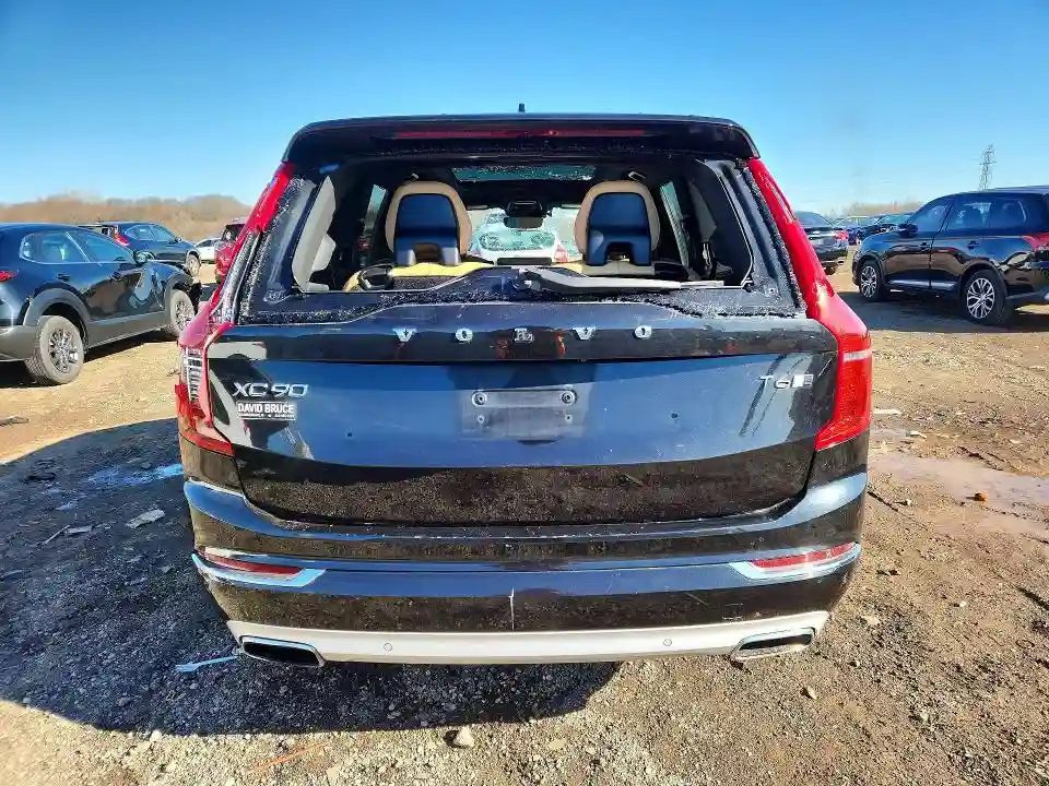 YV4A22PN8G1003354 2016 VOLVO XC90-5