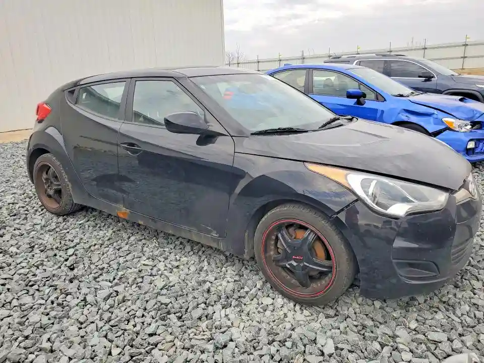 KMHTC6AD8CU042191 2012 HYUNDAI VELOSTER-3
