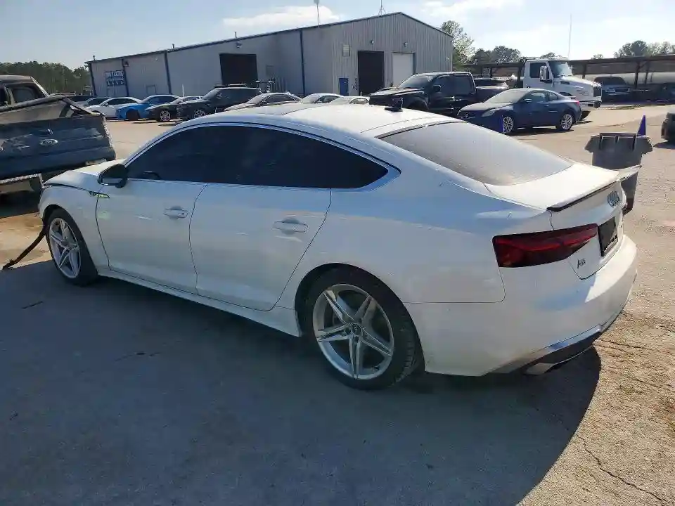 WAUDACF51MA043939 2021 AUDI A5-1