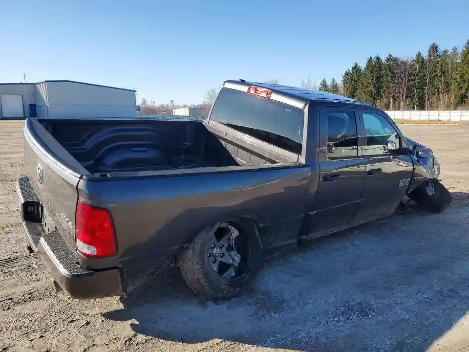 1C6RR7FT5GS129882 2016 RAM 1500-2