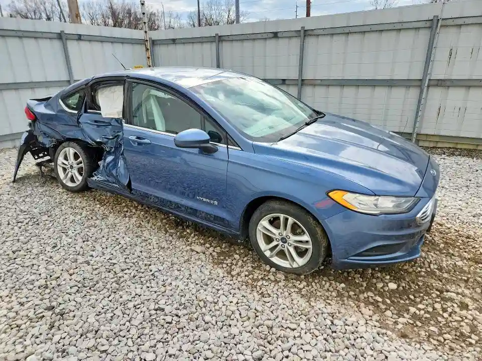 3FA6P0LU6JR261077 2018 FORD FUSION-3