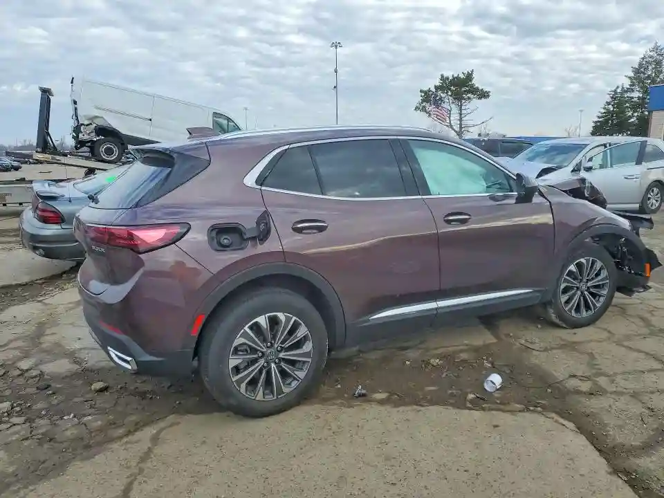 LRBFZKE49SD016120 2025 BUICK ENVISION-2