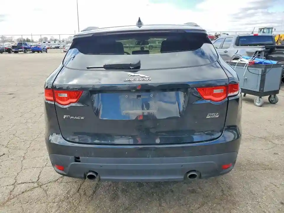 SADCL2FX4JA254024 2018 JAGUAR F-PACE-5