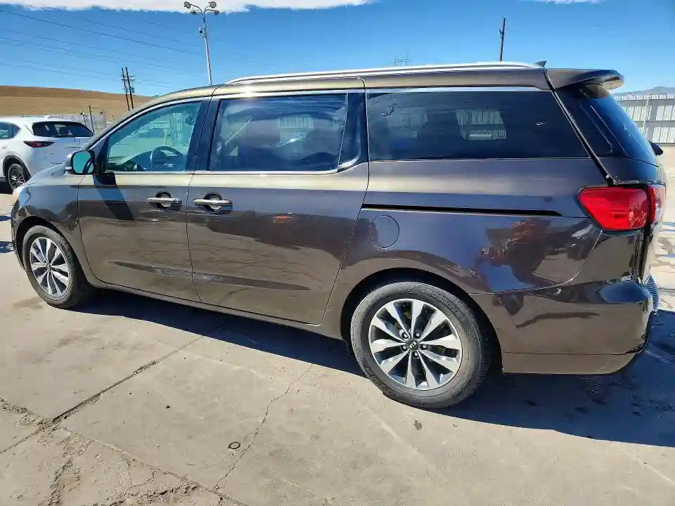 KNDMC5C15F6028392 2015 KIA SEDONA-1