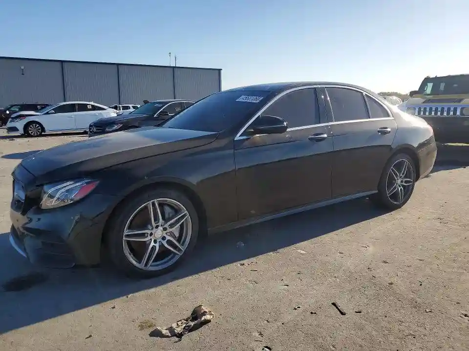 WDDZF4JB4HA055978 2017 MERCEDES-BENZ E-CLASS-0