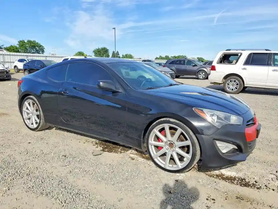 KMHHU6KJ7DU091780 2013 HYUNDAI GENESIS-3