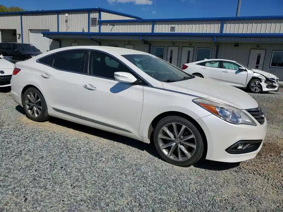 KMHFG4JG8HA581869 2017 HYUNDAI AZERA-3