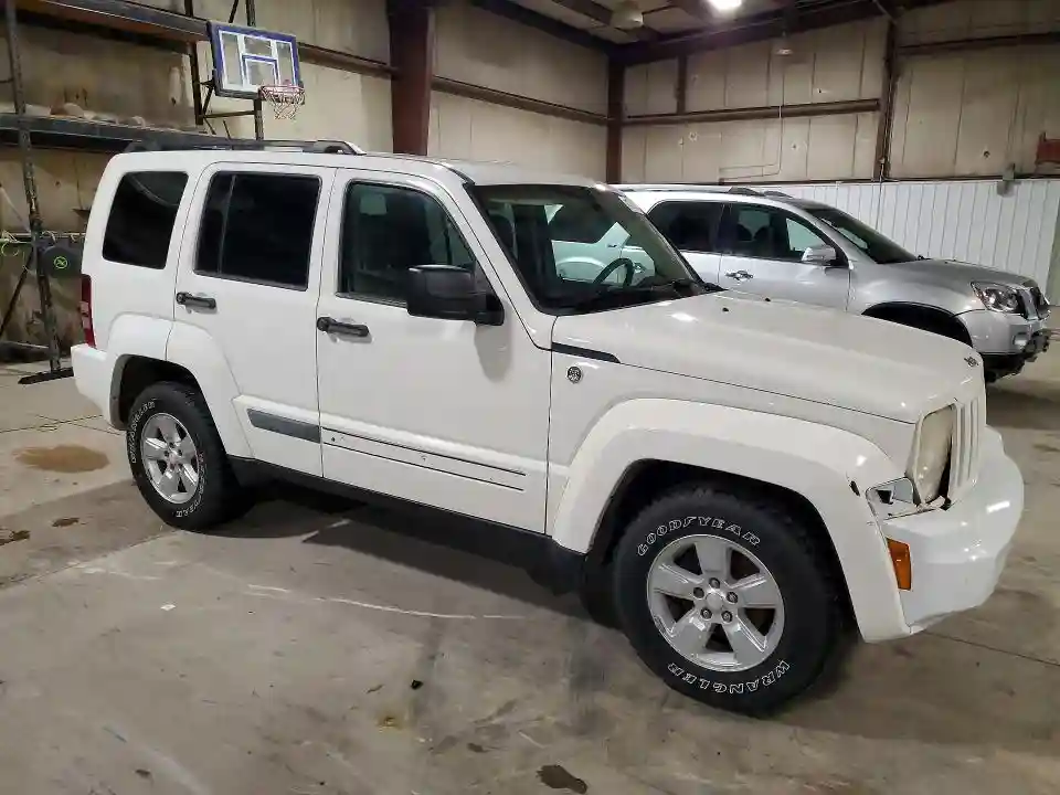 1J4PN2GK4AW130665 2010 JEEP LIBERTY-3