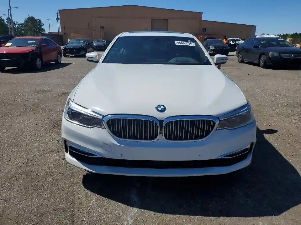 WBAJA7C57JWC76000 2018 BMW 5 SERIES-4