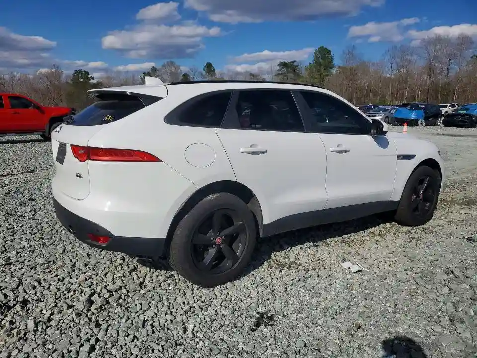SADCJ2FX6JA324936 2018 JAGUAR F-PACE-2