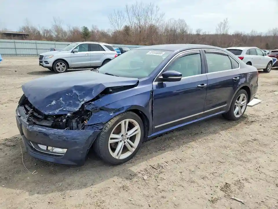 1VWCT7A36EC060129 2014 VOLKSWAGEN PASSAT-0