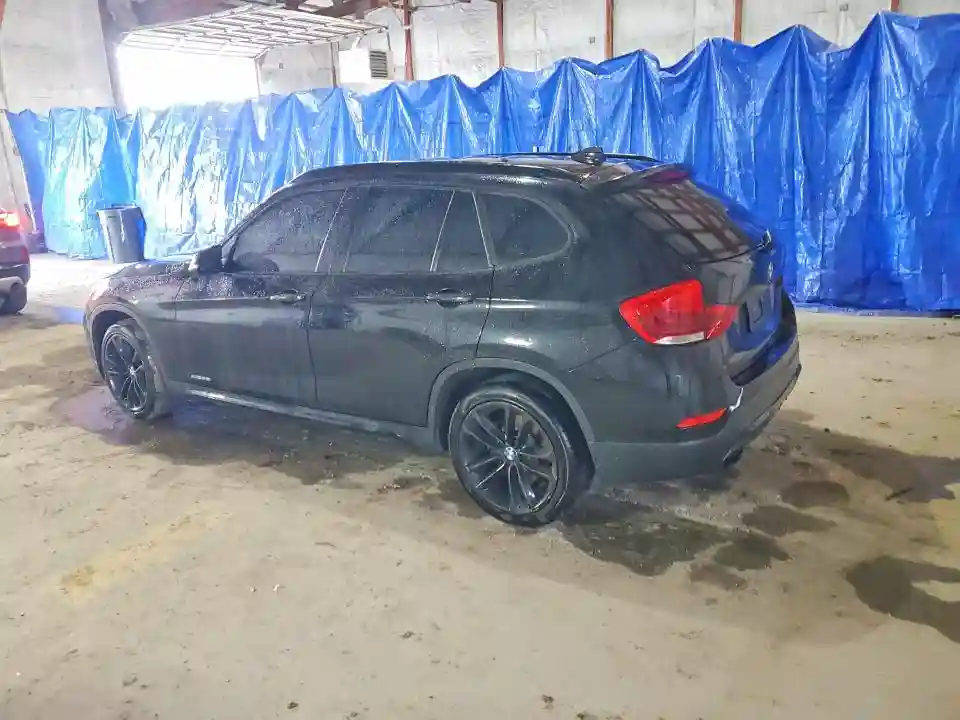WBAVL1C57FVY29229 2015 BMW X1-1