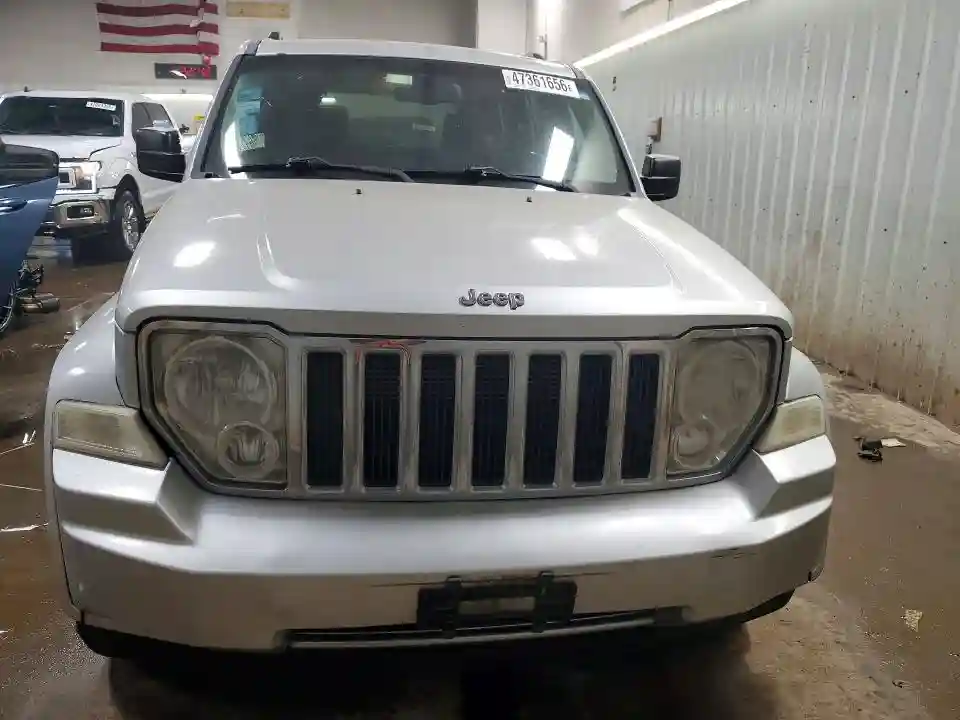 1J4PN5GK6AW139191 2010 JEEP LIBERTY-4