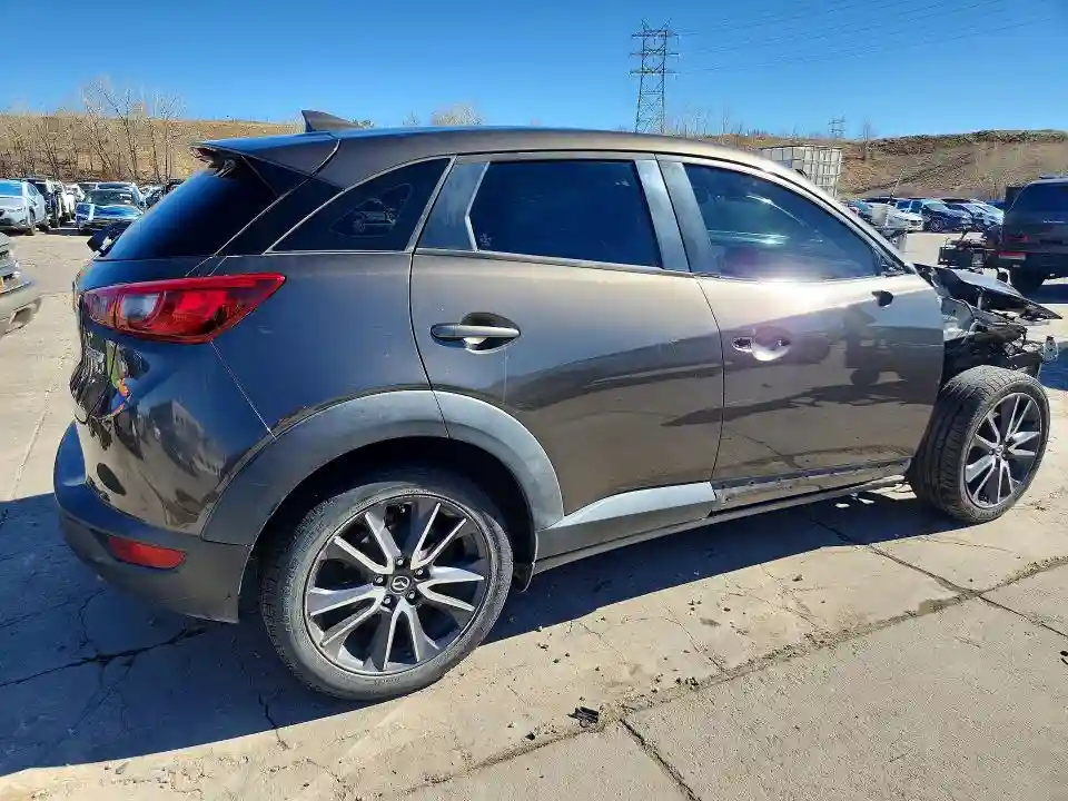 JM1DKFC77J0313958 2018 MAZDA CX-3-2