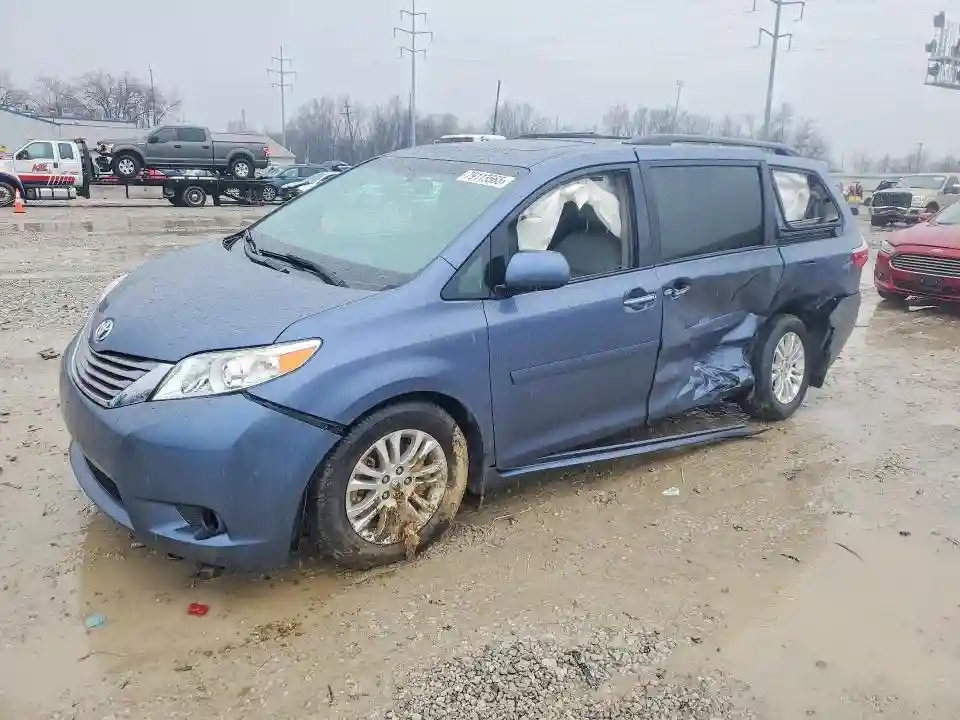 5TDYZ3DC0HS791055 2017 TOYOTA SIENNA-0