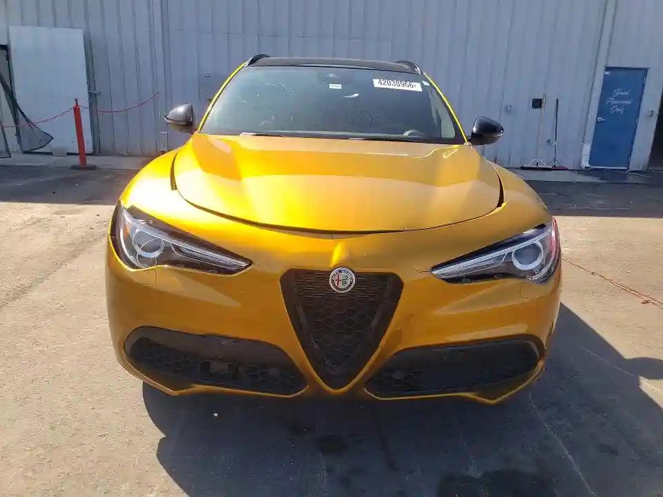 ZASPAKBN0P7D57882 2023 ALFA ROMEO STELVIO-4