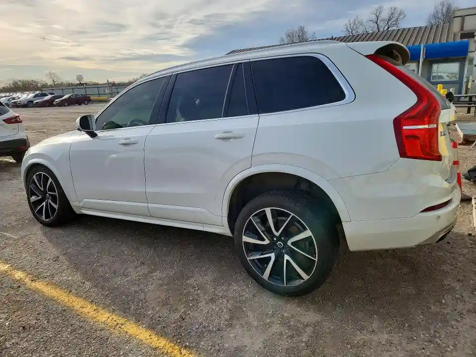 YV4A221K4L1609498 2020 VOLVO XC90-1