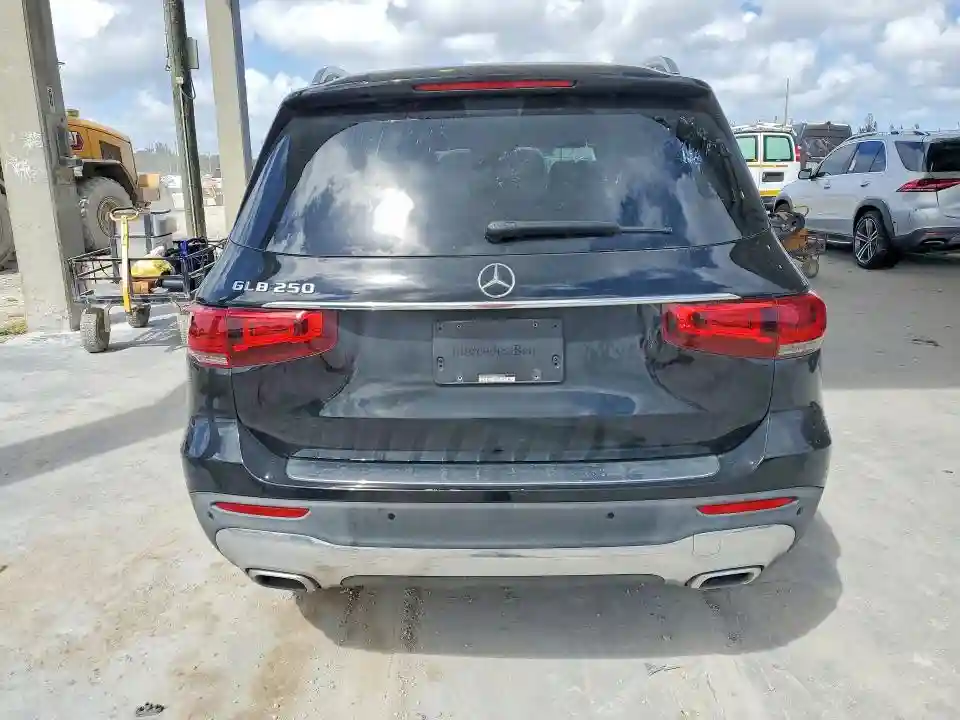 W1N4M4GB9MW161186 2021 MERCEDES-BENZ GLB-CLASS-5