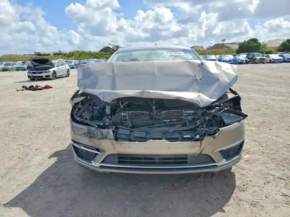 3LN6L5A98KR619133 2019 LINCOLN MKZ-4