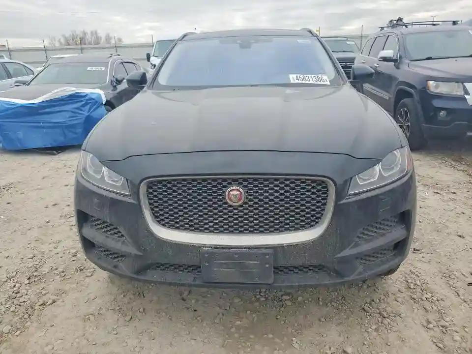 SADCJ2BN9HA086983 2017 JAGUAR F-PACE-4