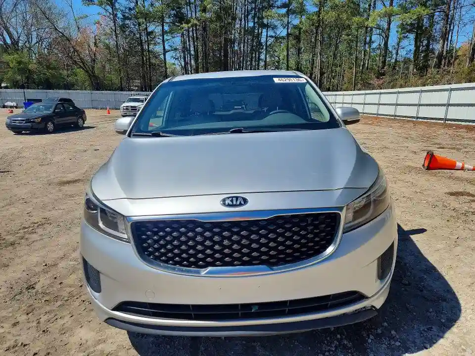 KNDMB5C13F6056775 2015 KIA SEDONA-4