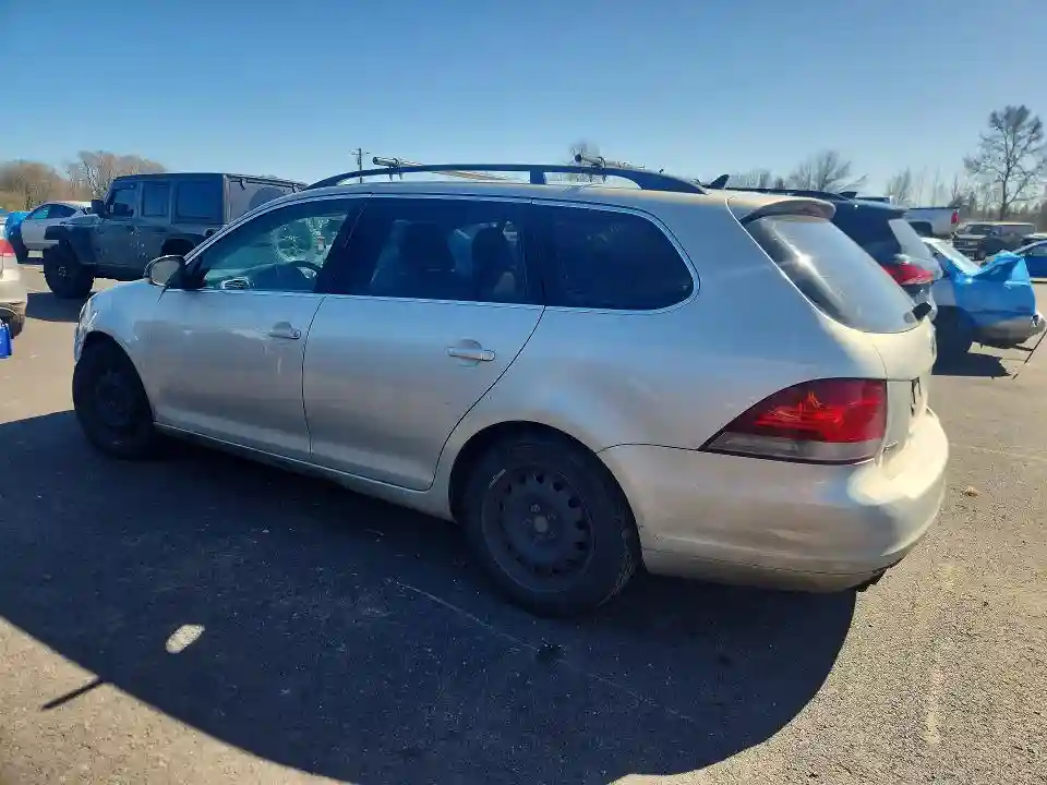 3VWPL8AJ7BM656592 2011 VOLKSWAGEN JETTA-1