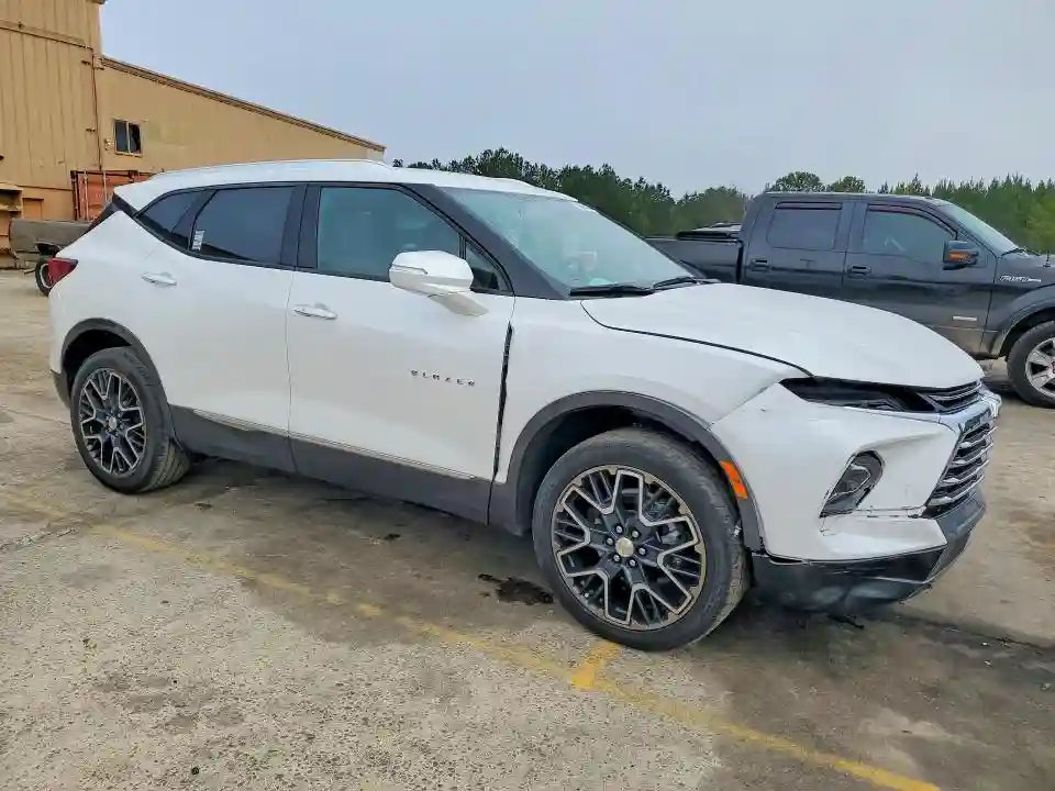 3GNKBFR4XPS103643 2023 CHEVROLET BLAZER-3