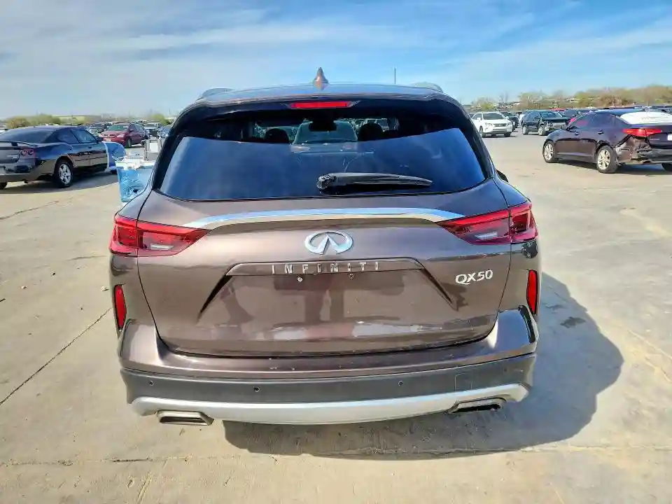 3PCAJ5M16KF106880 2019 INFINITI QX50-5