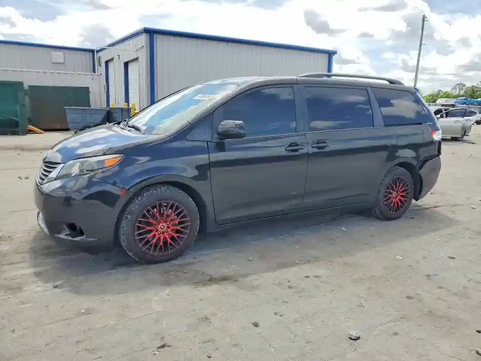 5TDKK3DC1DS347655 2013 TOYOTA SIENNA-0