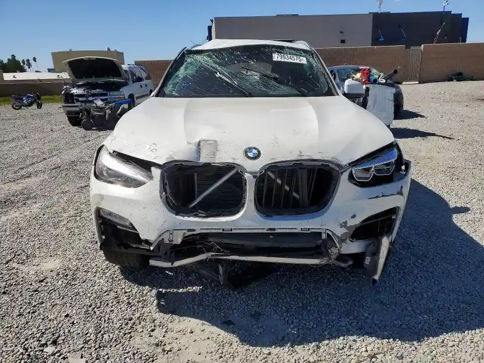 5UXTR9C50KLE21847 2019 BMW X3-4