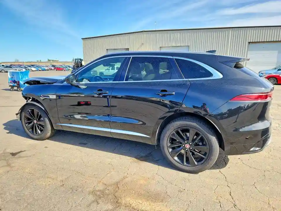 SADCT2FU2PA715848 2023 JAGUAR F-PACE-1