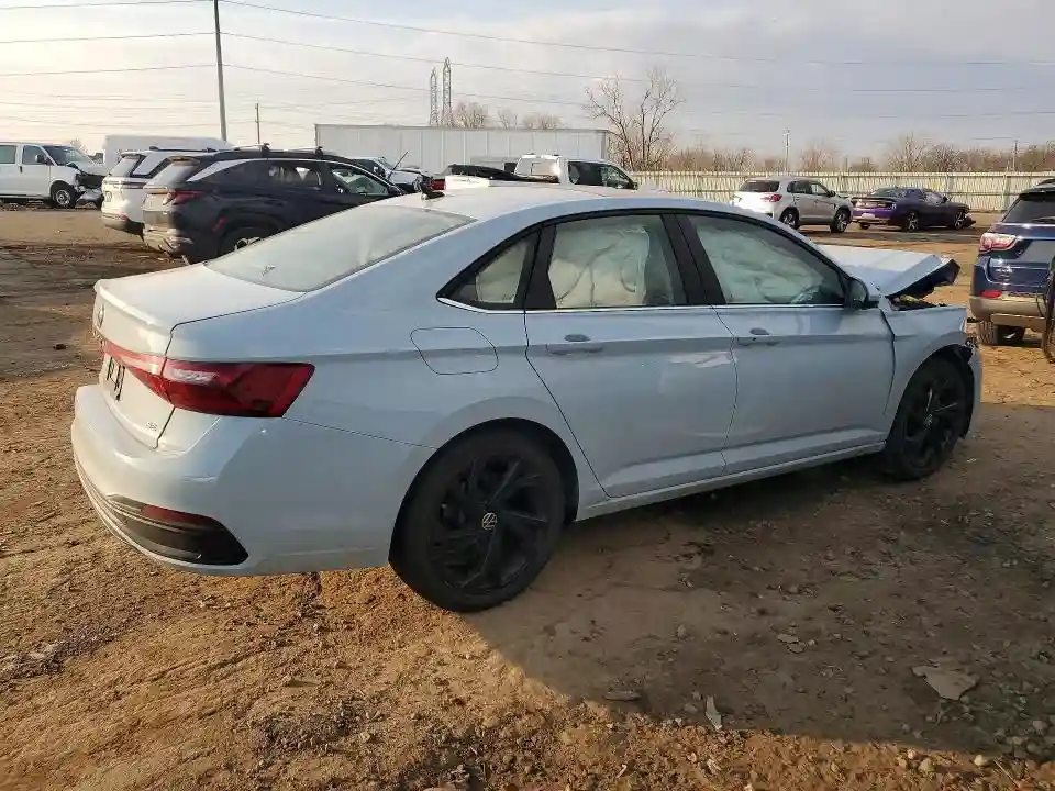 3VW7X7BU9SM027679 2025 VOLKSWAGEN JETTA-2