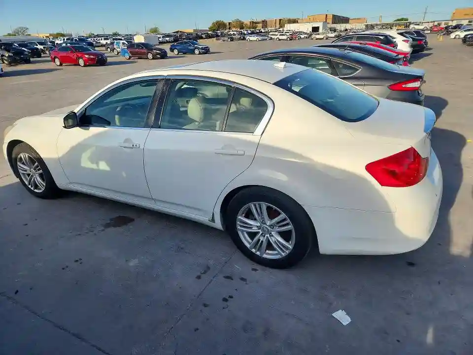 JN1DV6APXBM830193 2011 INFINITI G25-1