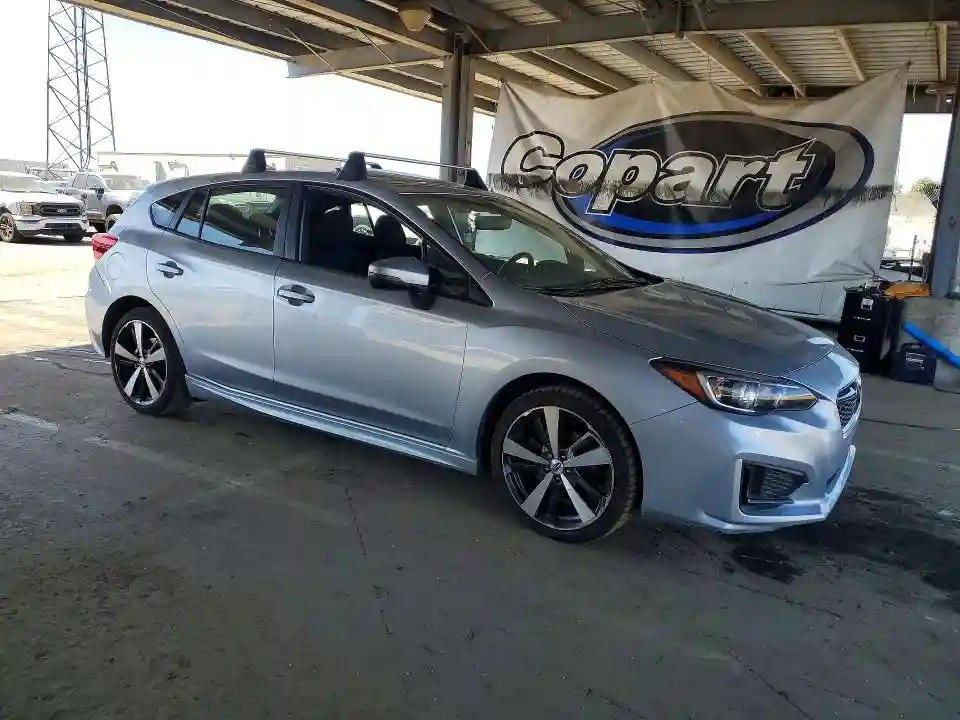 4S3GTAM61J3741879 2018 SUBARU IMPREZA-3