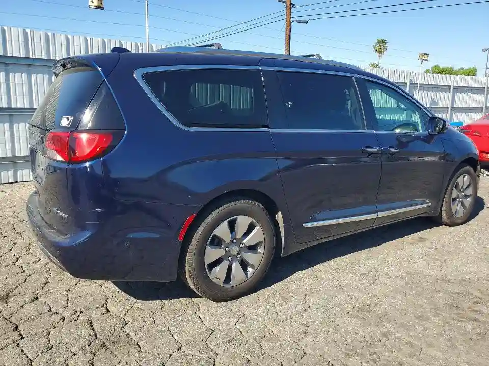 2C4RC1N72JR236599 2018 CHRYSLER PACIFICA-2