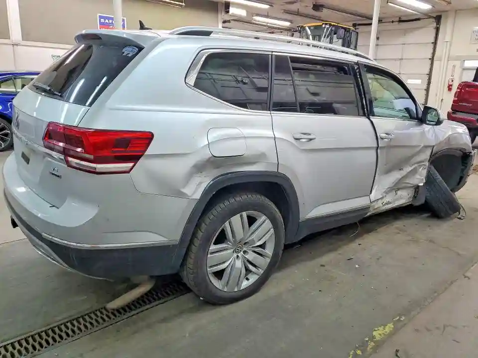 1V2NR2CA2JC540010 2018 VOLKSWAGEN ATLAS-2