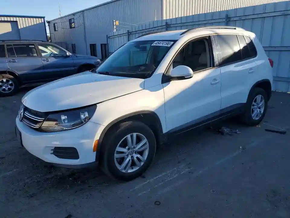 WVGAV7AX3GW596363 2016 VOLKSWAGEN TIGUAN-0