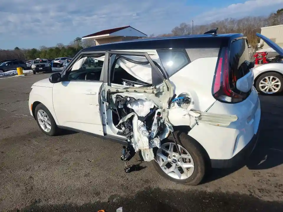 KNDJ23AU5R7225889 2024 KIA SOUL-1