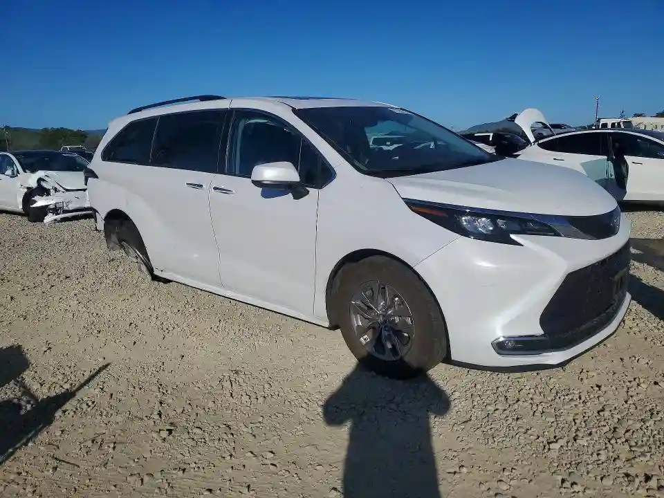 5TDYRKEC6RS193921 2024 TOYOTA SIENNA-3