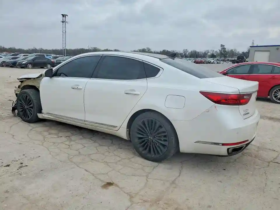 KNALC4J14J5105046 2018 KIA CADENZA-1