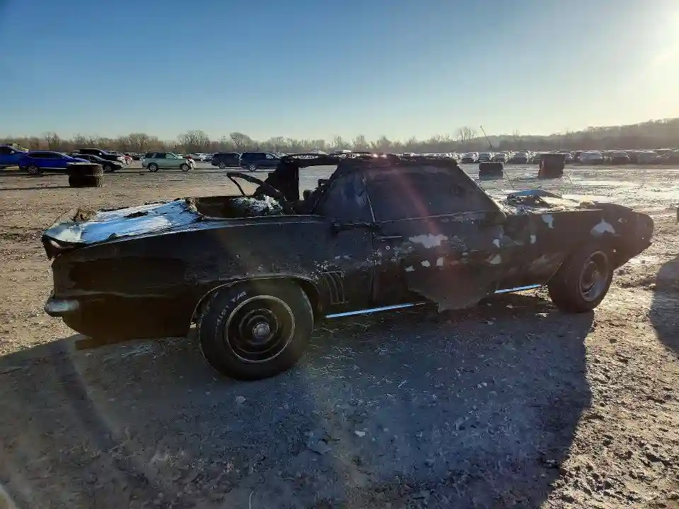 124679N637578 1969 CHEV CAMARO-2
